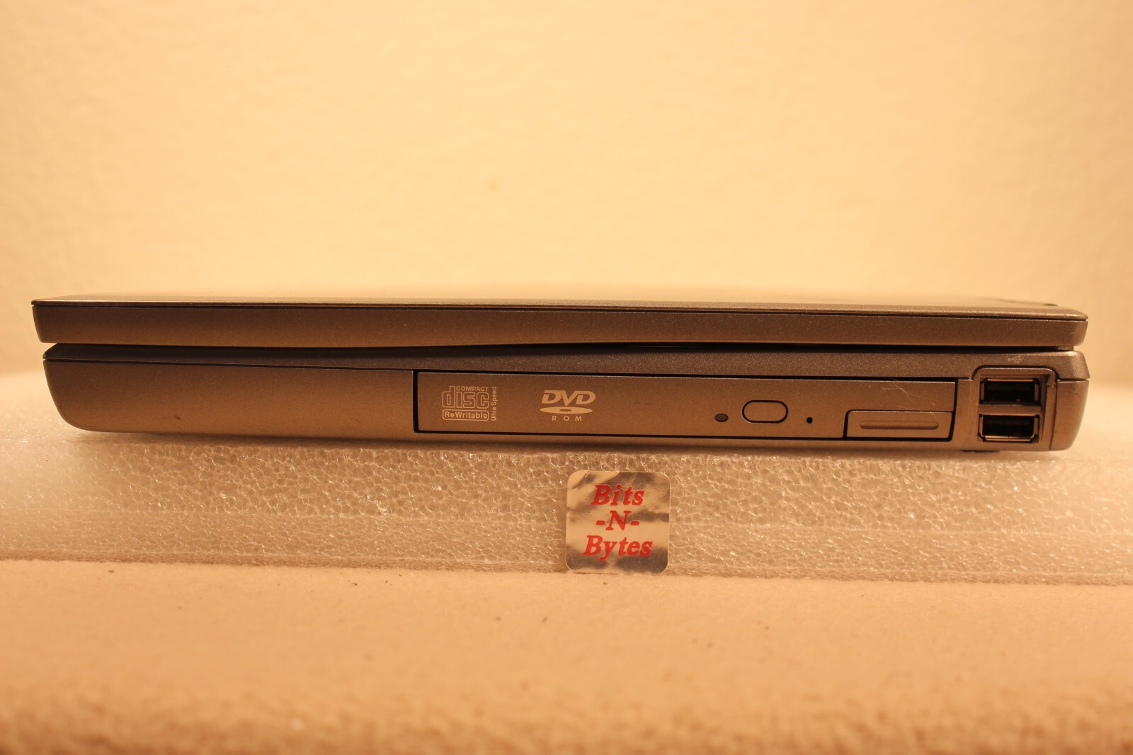 Dell D610 (1.60GHz/1.0GB/60GB/CDRW-DVD) XGA Win XP PRO – SERIAL & PARALLEL Ports