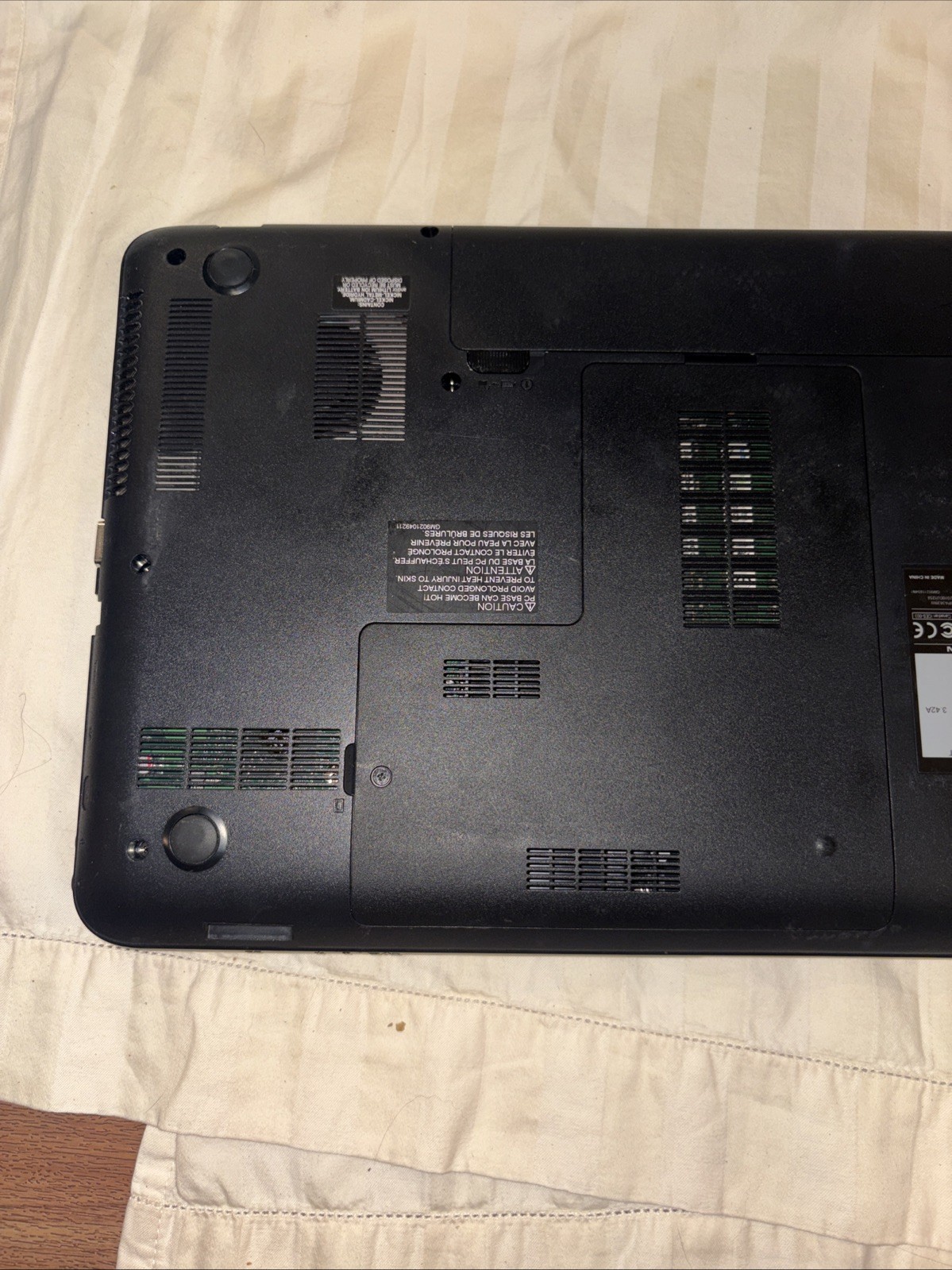 toshiba Satellite c855d-s5116 15.6″ Notebook AMD A6-4400M 2.70 GHz, 4 GB NO HD