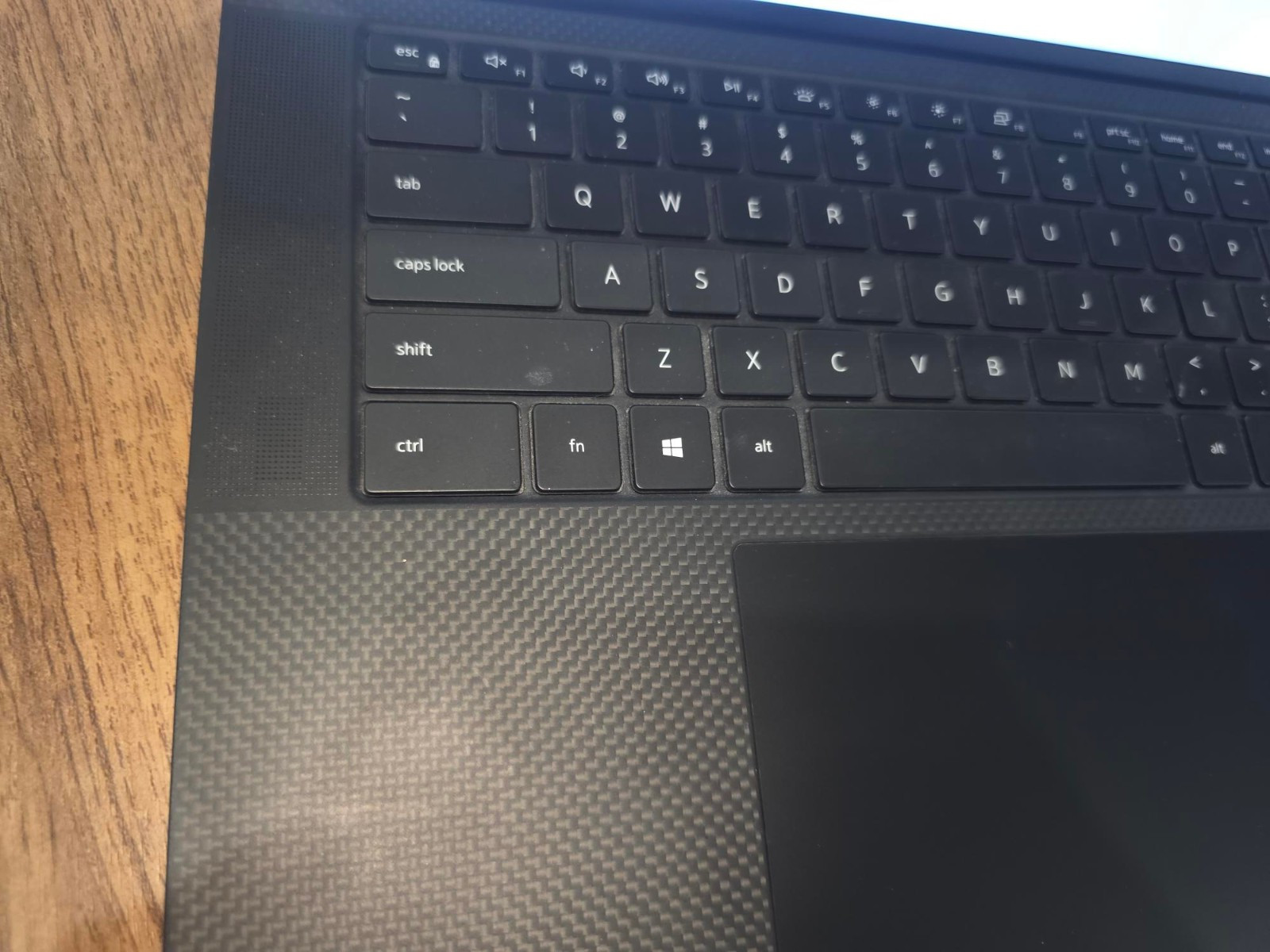 Dell XPS 15 9510 i7-11800H 16GB 512GB SSD RTX 3050 Ti NEW Battery Mint FHD+