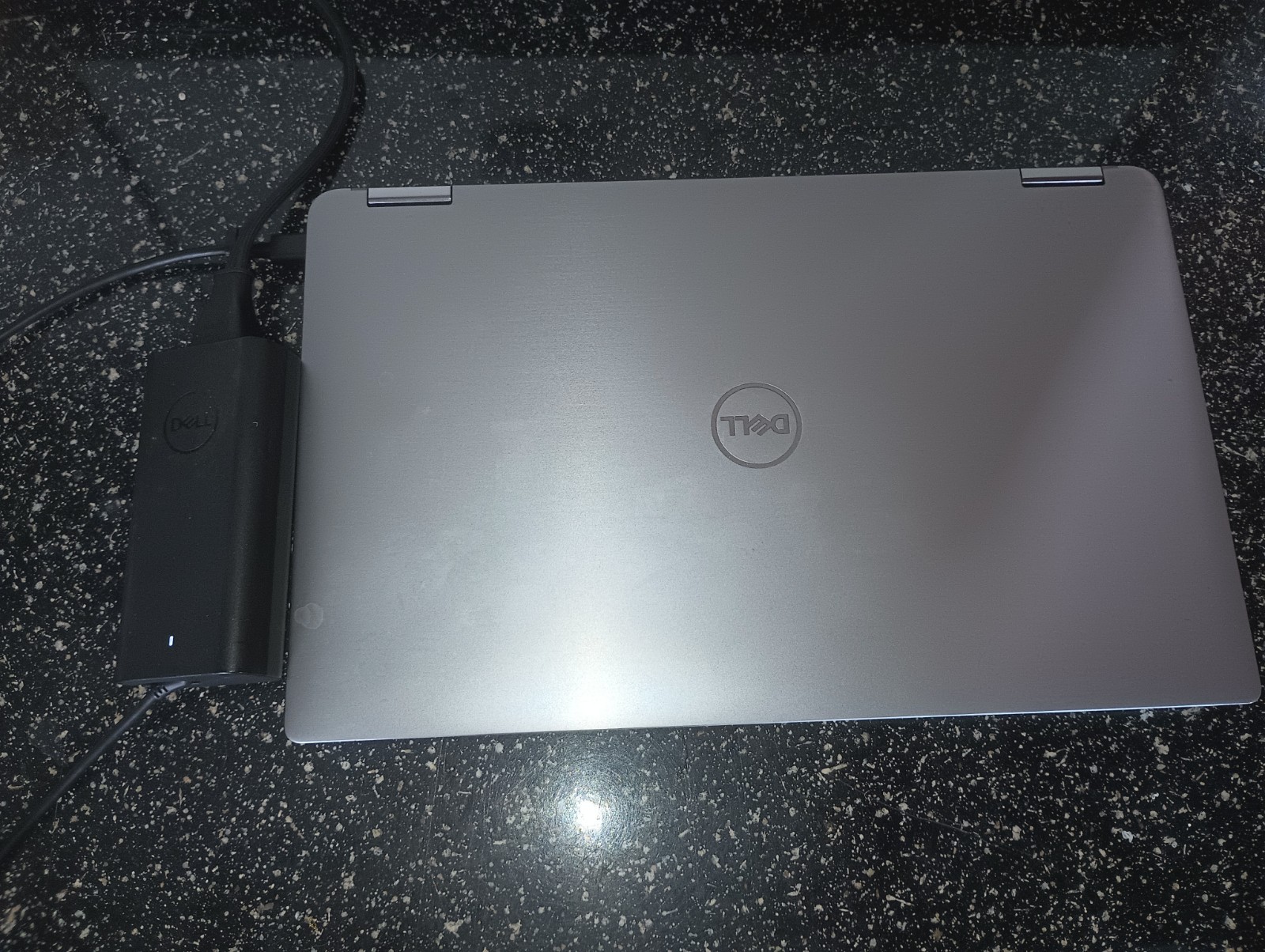 Dell Latitude 7400 2-in-1 Touch 14″, Quad i7-8665 1.90GHz 16GB 512GB SSD Win 11
