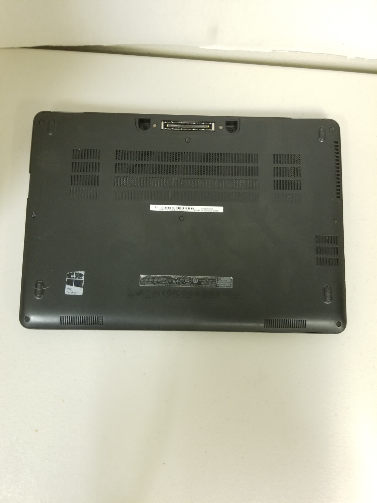 Dell Latitude E7270 Core i7-6600U 2.60GHz 8GB RAM! No HDD/OS! SCREEN ISSUES