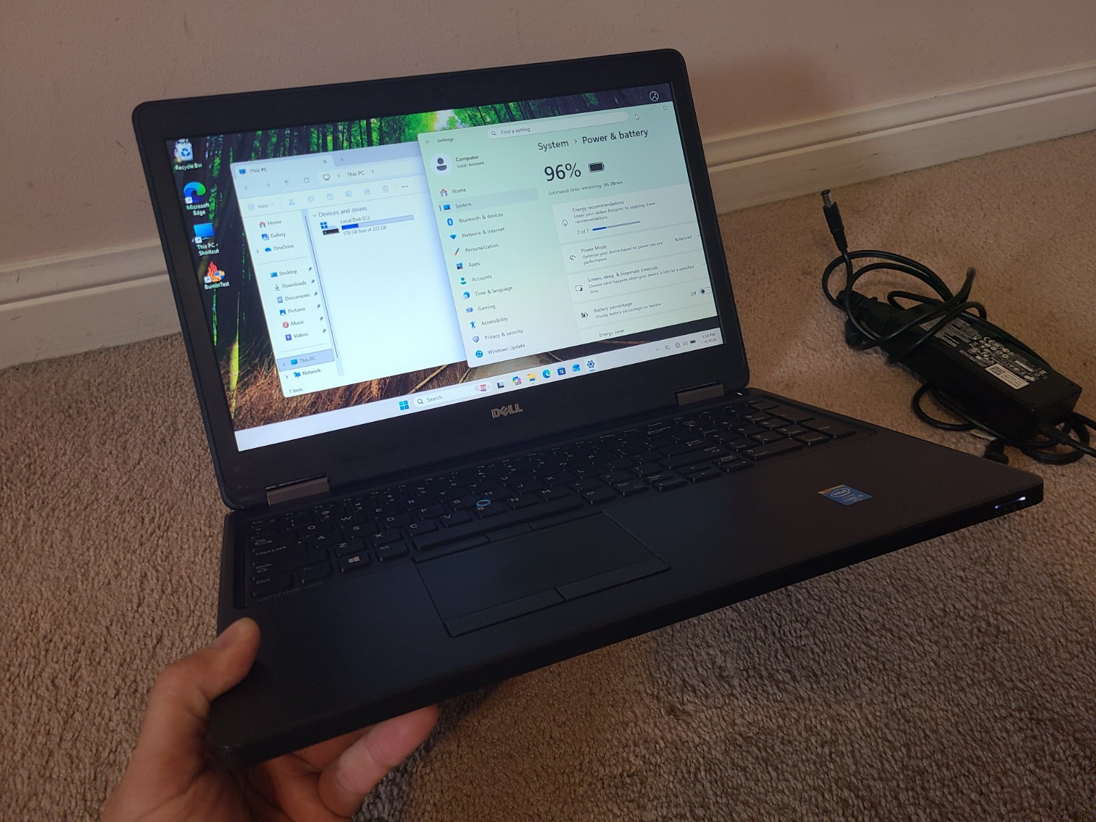 Dell Latitude E5550 – i5-5300U 16GB RAM 240GB SSD 15.6′ screen Win 11 + adapter