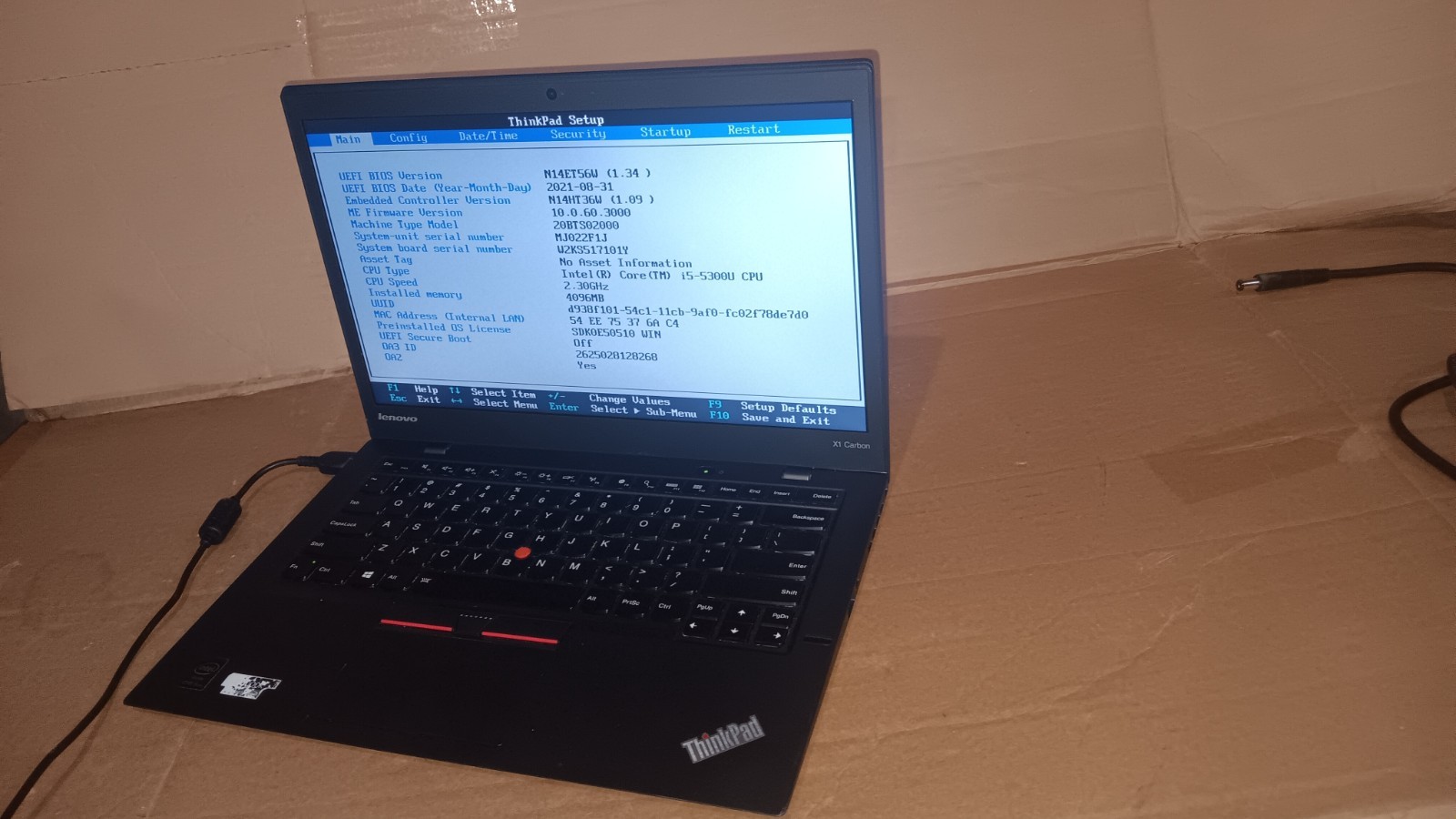 Lenovo ThinkPad X1 Carbon 3rd Gen 14″ Laptop Core i5-5300U @ 2.30 GHz 4 GB Ram