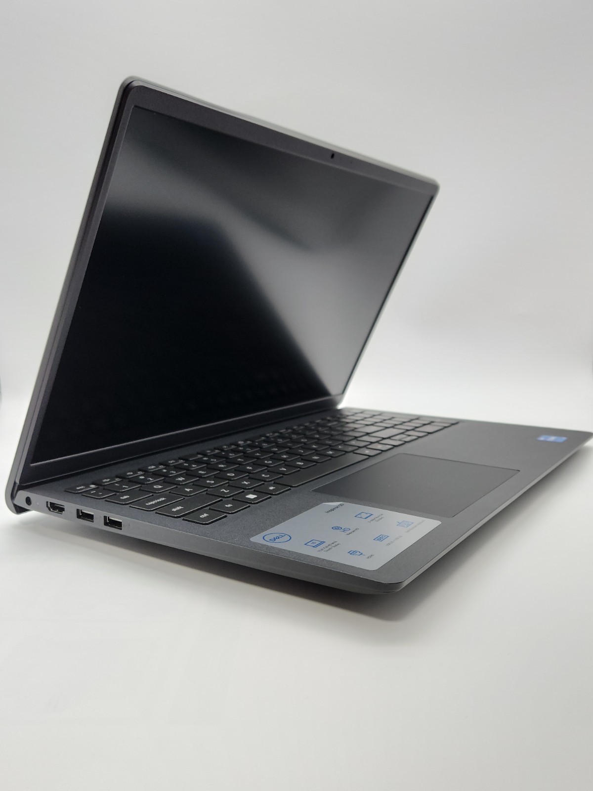 Dell Inspiron 15 3520 Touch i5-1155G7 8GB 256GB SSD Win11 External Monitor Only