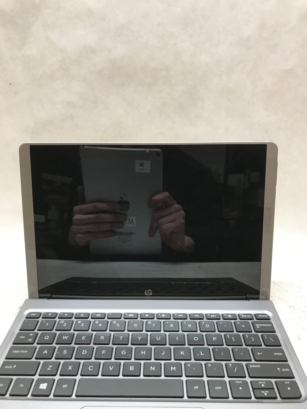 HP 10t-n100 10″ Laptop Intel Atom 1.44GHz 2GB RAM NO HDD/OS For Parts/Repair -DW