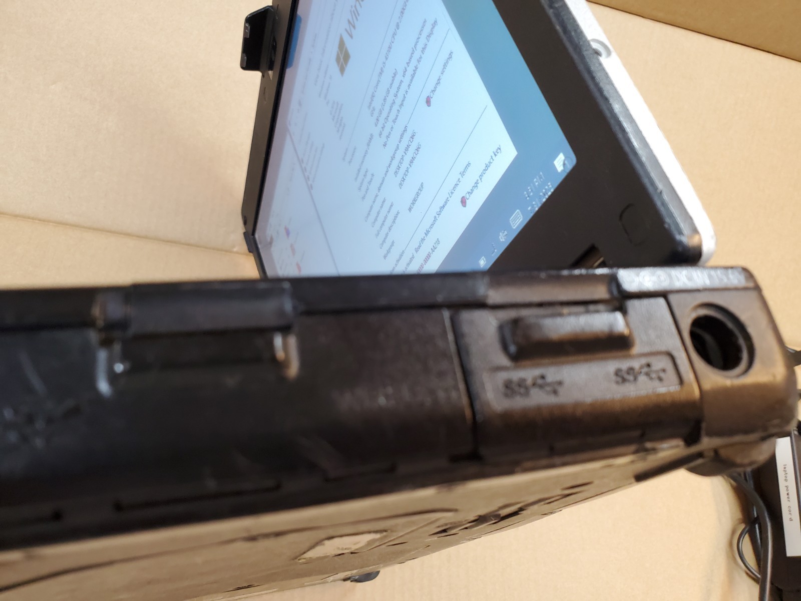 Panasonic Toughbook CF-53 14″ Core i5 4310U 4GB RAM 256GB SSD DVD-RW WIN 10 Pro