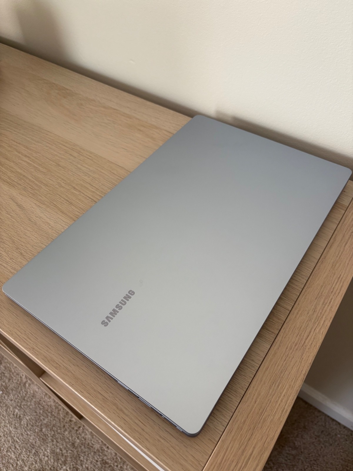 SAMSUNG 15.6″ Galaxy Book4 Edge Laptop NP750XQB-KA2US FHD LCD 16GB