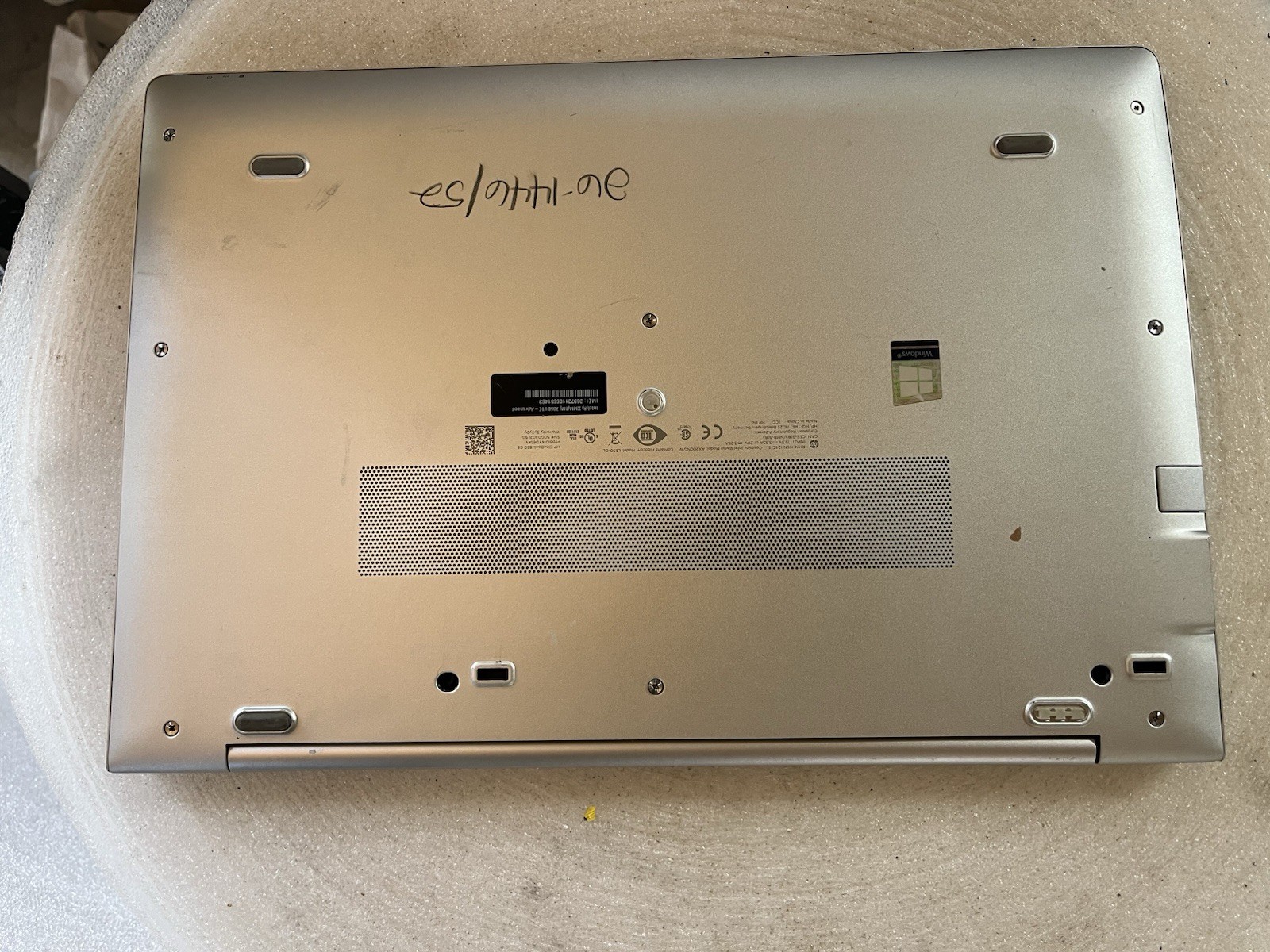 HP HP EliteBook 850 G6 i7-8565U 1.80 GHz 16GB RAM No SSD No Adapter