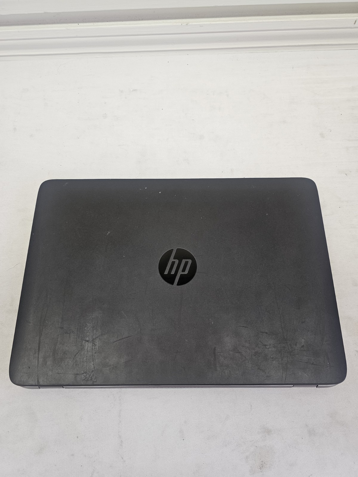 HP EliteBook 840 Laptop – Intel i3 – 8GB RAM – WON’T POWER ON – READ DESCRIPTION
