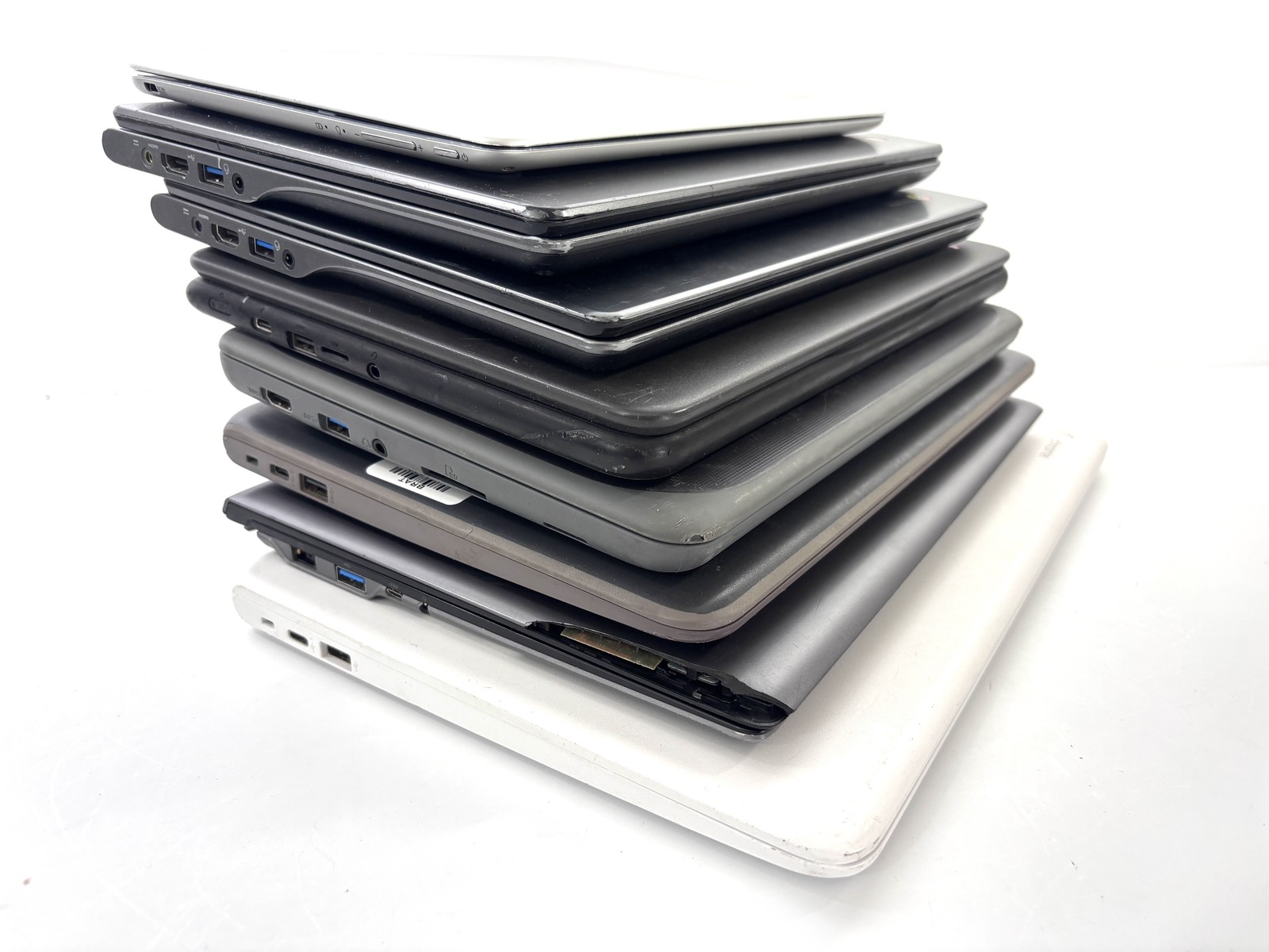 LOT x8: Mixed Chromebooks – ASUS, Acer, Lenovo, Dell, HP