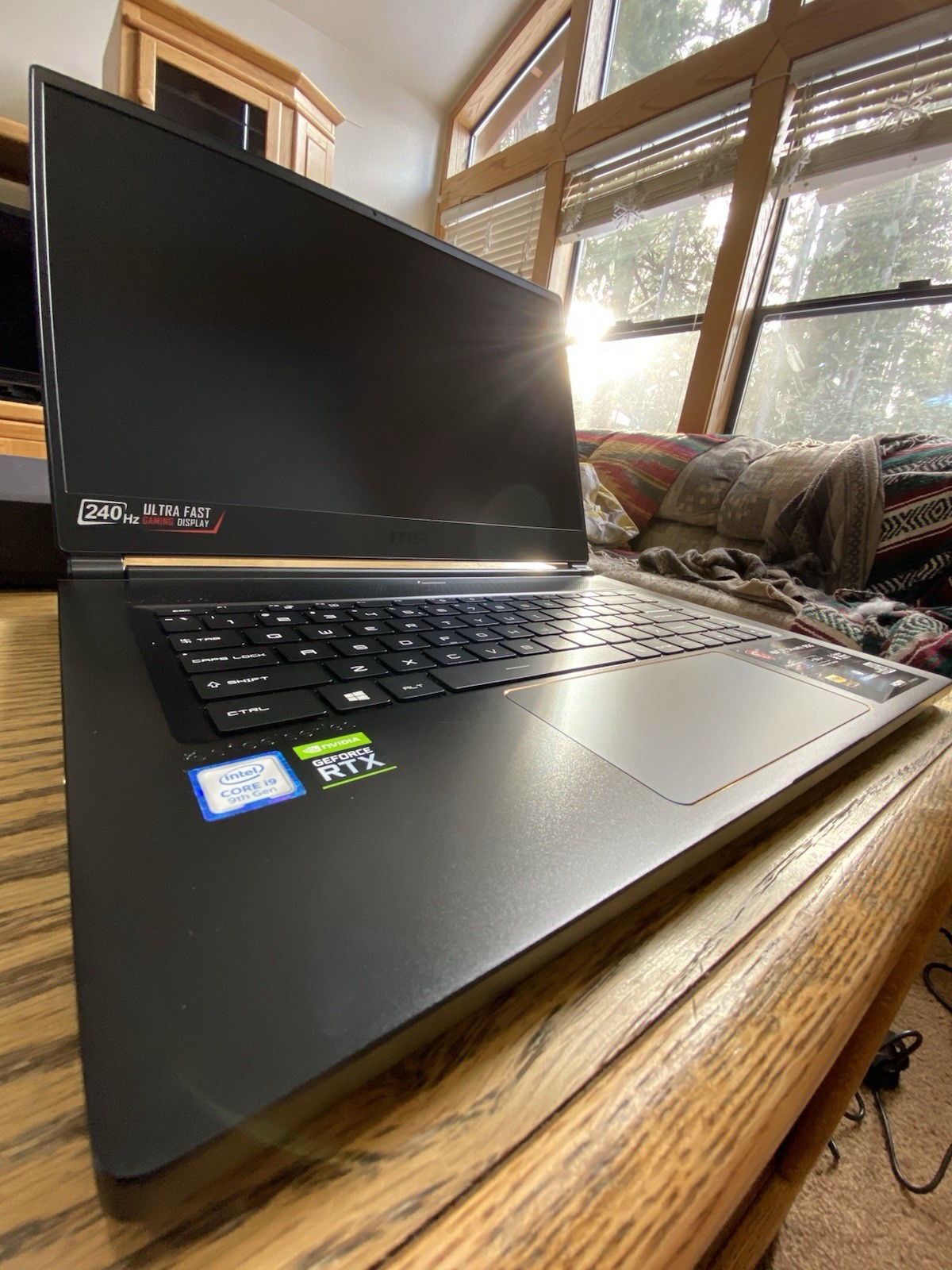 MSI GS65 Stealth 15.6″ 240hz / i9-9980H 2.30GHz/ 32GB RAM/ 1 TB / RTX 2080 Max-Q
