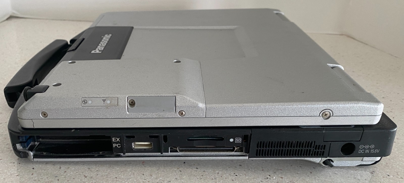 Panasonic Toughbook CF-74 Windows 7 Pro Powers On Used