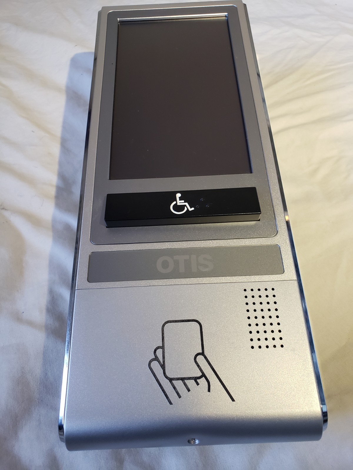 OTIS 360 DESTINATION TOUCHPAD TERMINAL MODEL XCA23505B997-1-1-1-2