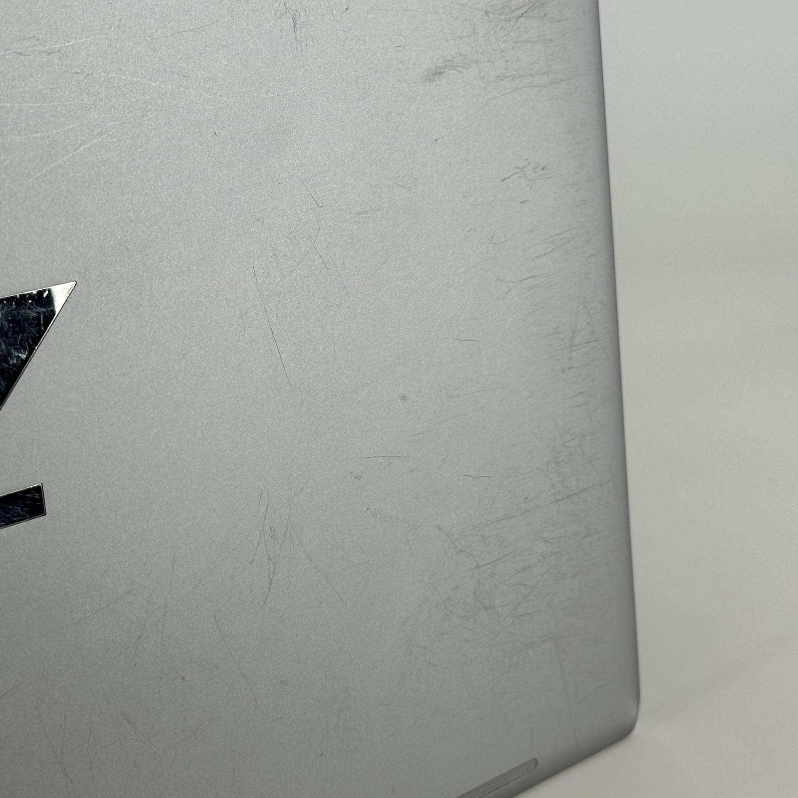 HP ZBook Fury 16 G9 FHD+ 2.1 GHz i7-12850HX 64GB 1TB RTX A4500 -Muffled Speakers