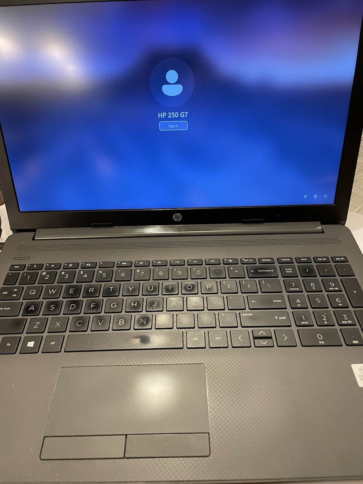 HP 250 G7 Laptop 15.6″ i5-1035G1 Windows 11 Version 24H2 for X64. Please Read