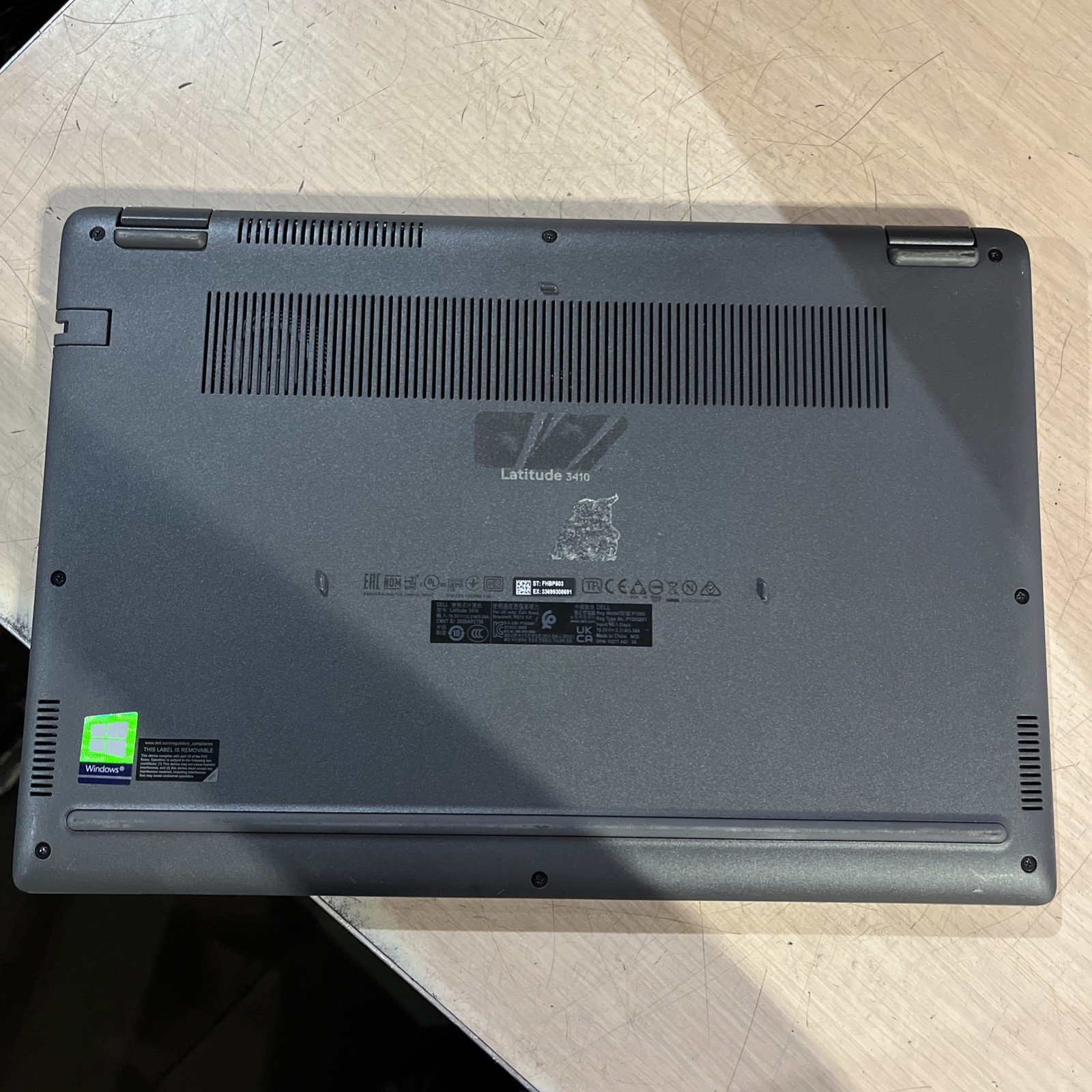 DELL LATITUDE 3410 INTEL CORE I7-10510U 8GB RAM NO HD