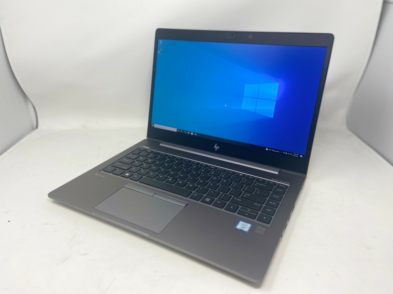 HP ZBook 14u G5 Core i7-8650u 1.9GHz 32GB 256GB SSD 4K Pro WX 3100 Gaming Laptop