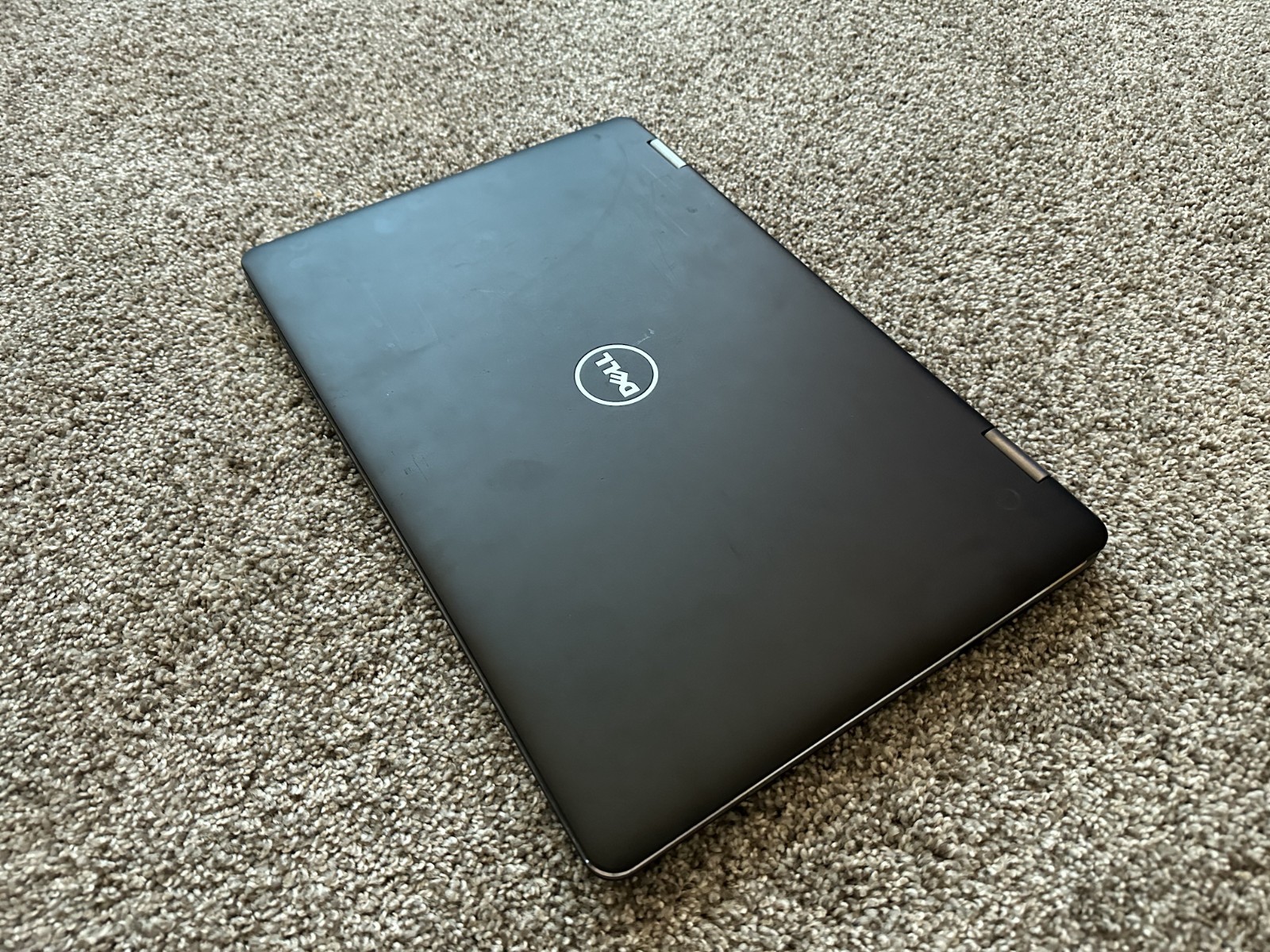 Dell Inspiron 7568 – Intel Core i7-6500U, 8 GB RAM, 1 TB HDD WIN10