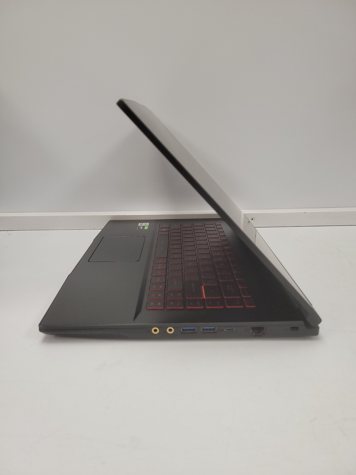 (9890834) MSI MS16R5 Gaming Laptop