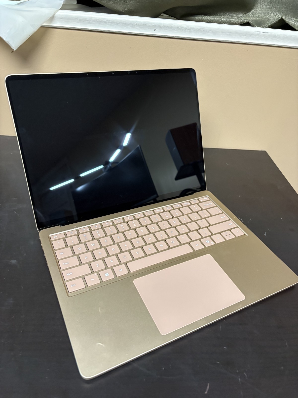 Microsoft Surface Laptop 7 13″ Copilot+ PC Snapdragon X Plus 16GB 256GB SSD