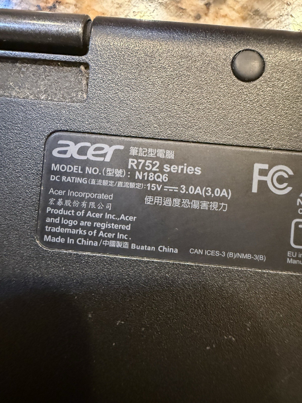 Acer R752T Chromebook 11-inch – Intel Celeron 4GB RAM 32GB With Charger