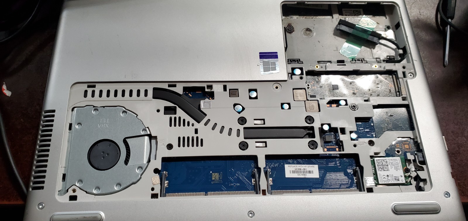 Lot x 9 HP Pro/EliteBook Laptop Doesn’t work Parts Only