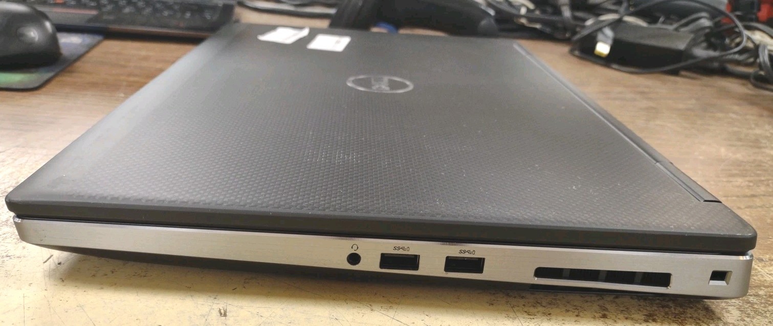 Dell Precision 7540 15.6″ W/ i7-9850H 2.6GHz 16GB 256GB SSD