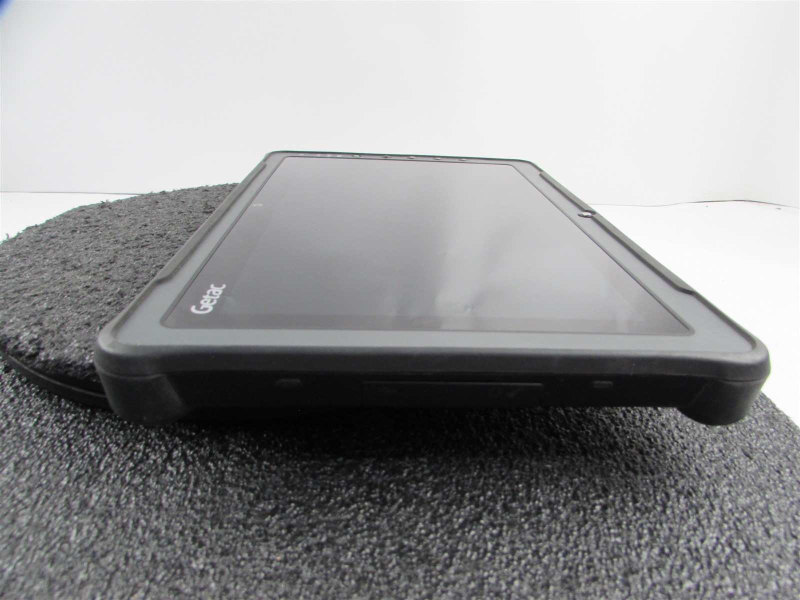 GETAC RUGGED TABLET F110 (G4) 1920X1080 FHD I5-7200U 128GB SSD 8GB RAM NO O.S