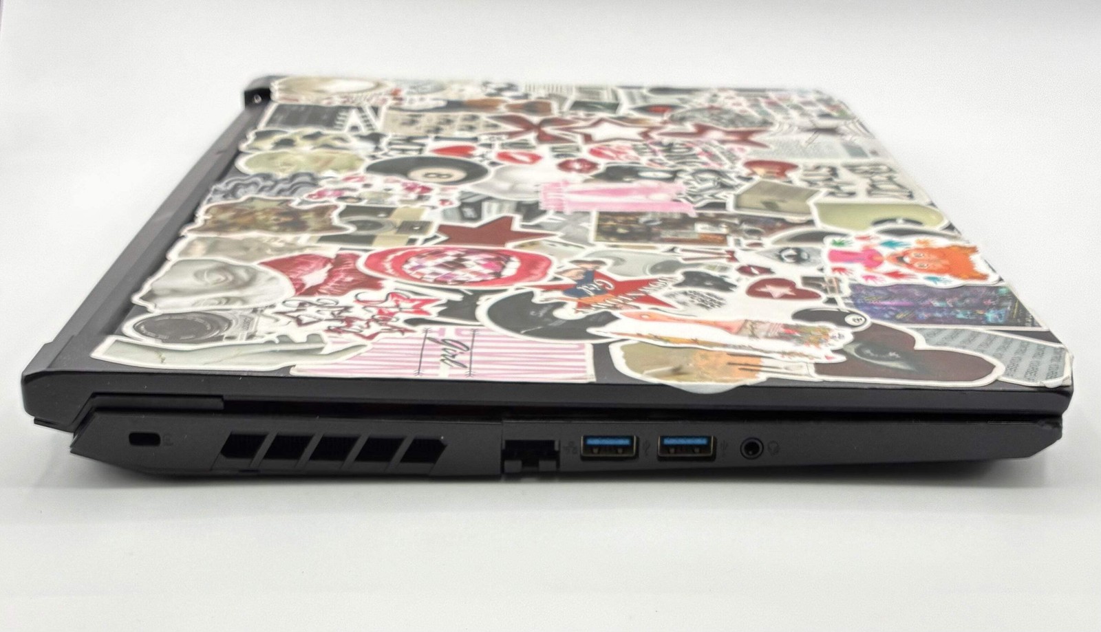 Acer Nitro AN515-57 15″ Core i5 11th Gen 8GB 512GB Black Broken FOR PARTS ONLY