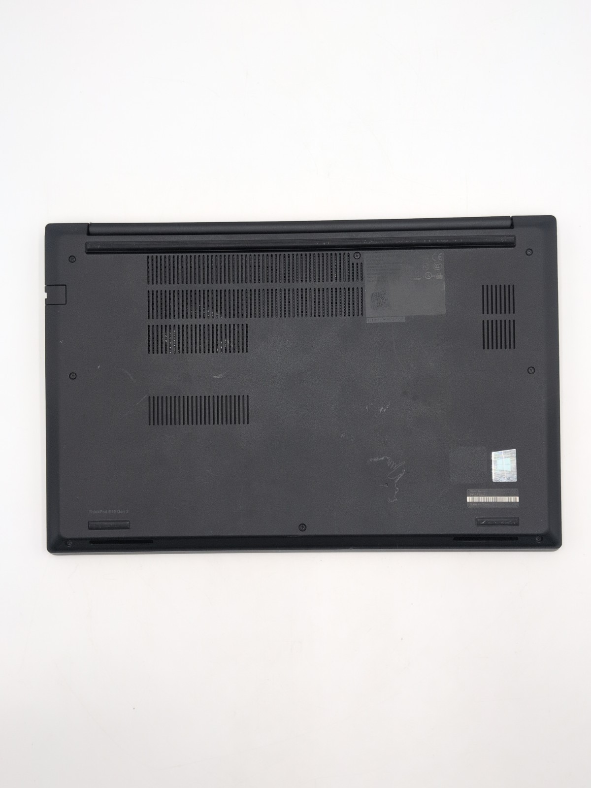 Lenovo ThinkPad E15 Gen 2 15.6″ i5-1135G7 16GB RAM 256GB Win 11 Pro Grade C