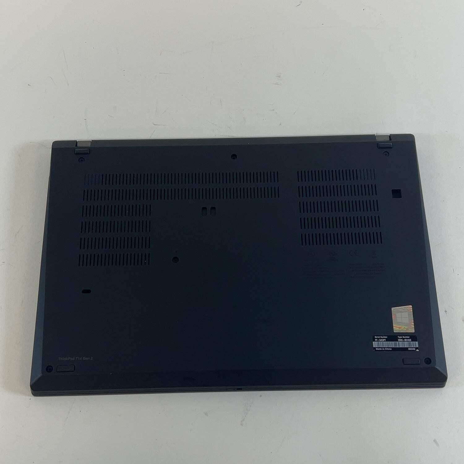 Broken Lenovo ThinkPad T14 Gen 2 14″ Ryzen 5 Pro 5650U 16GB RAM 256GB SSD Read