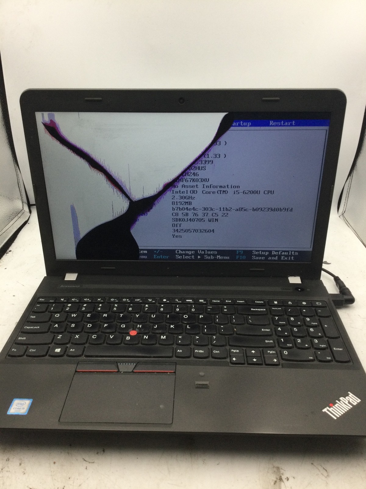 LENOVO THINKPAD E560 – BOOTS TO BIOS/BAD LCD – INTEL CORE I5 – NO RAM – READ-BB
