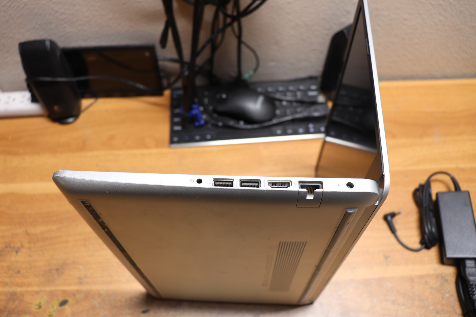 HP 14″ FHD Laptop AMD Ryzen 3 3200U 2.6GHz 4GB/128 SSD Win 11
