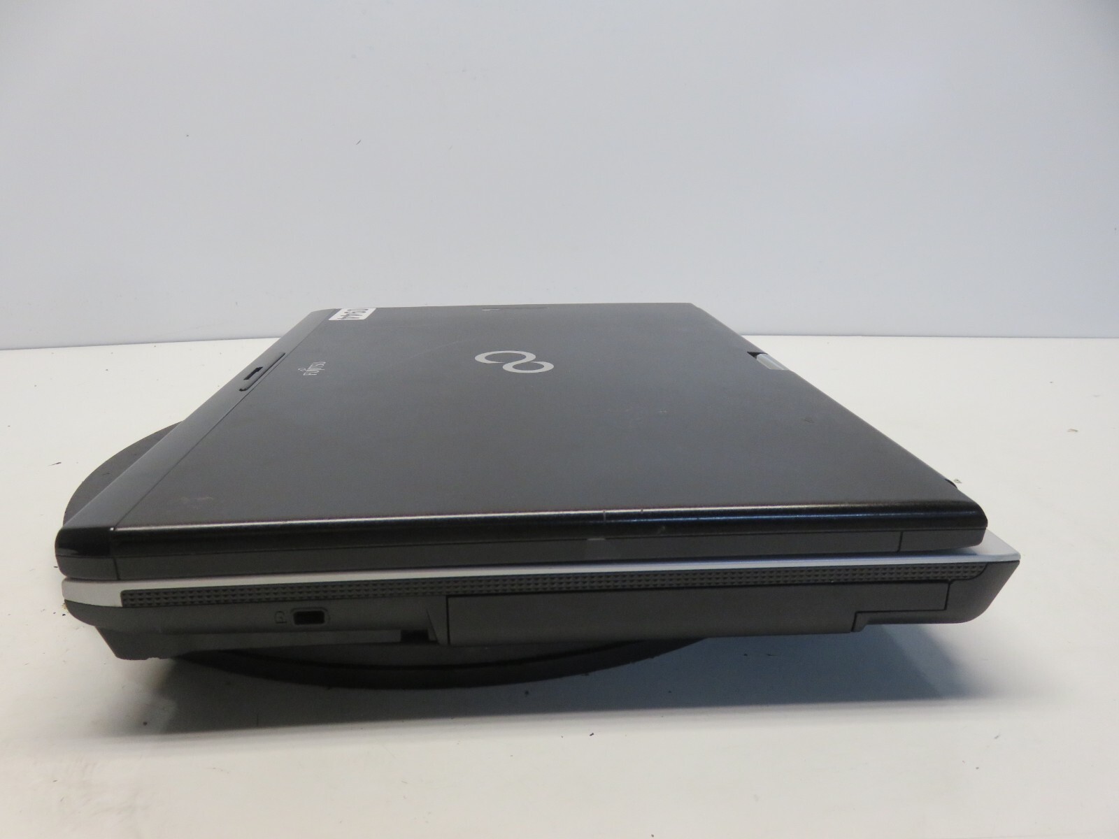 Fujitsu Lifebook T900 Intel Core i5 CPU M 520 2.40GHz 4GB NO HDD