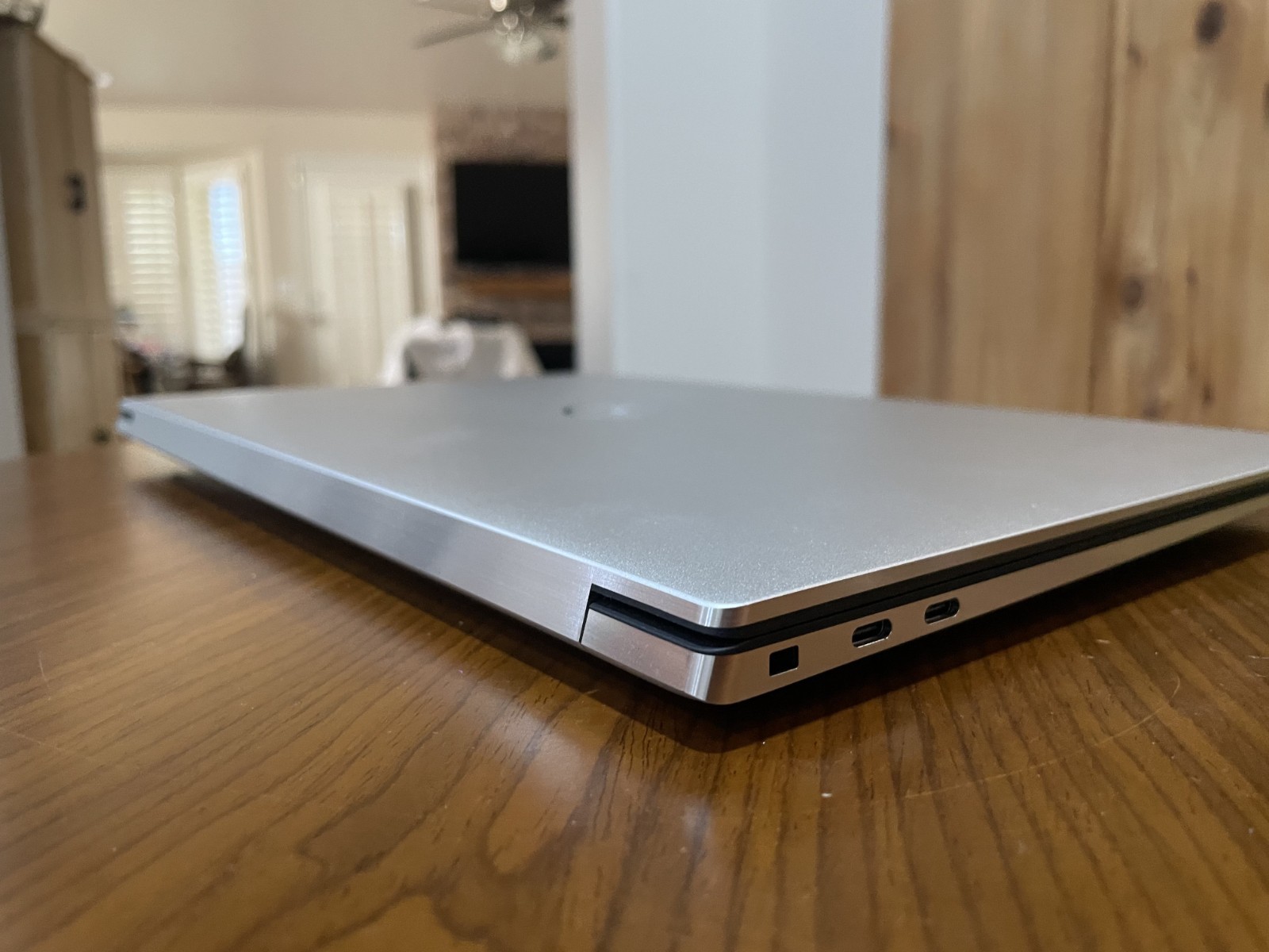 Dell XPS 15 9530 3.5K OLED Touch i7-13700H 32GB 1TB SSD RTX 4050 – 98% Battery