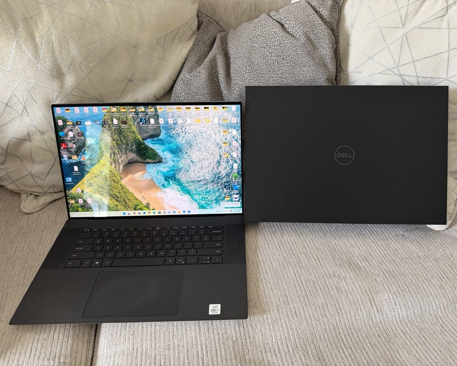 Dell XPS 17 9700 17in 4K Touch i7-10875H 64GB 954GB SSD RTX 2060