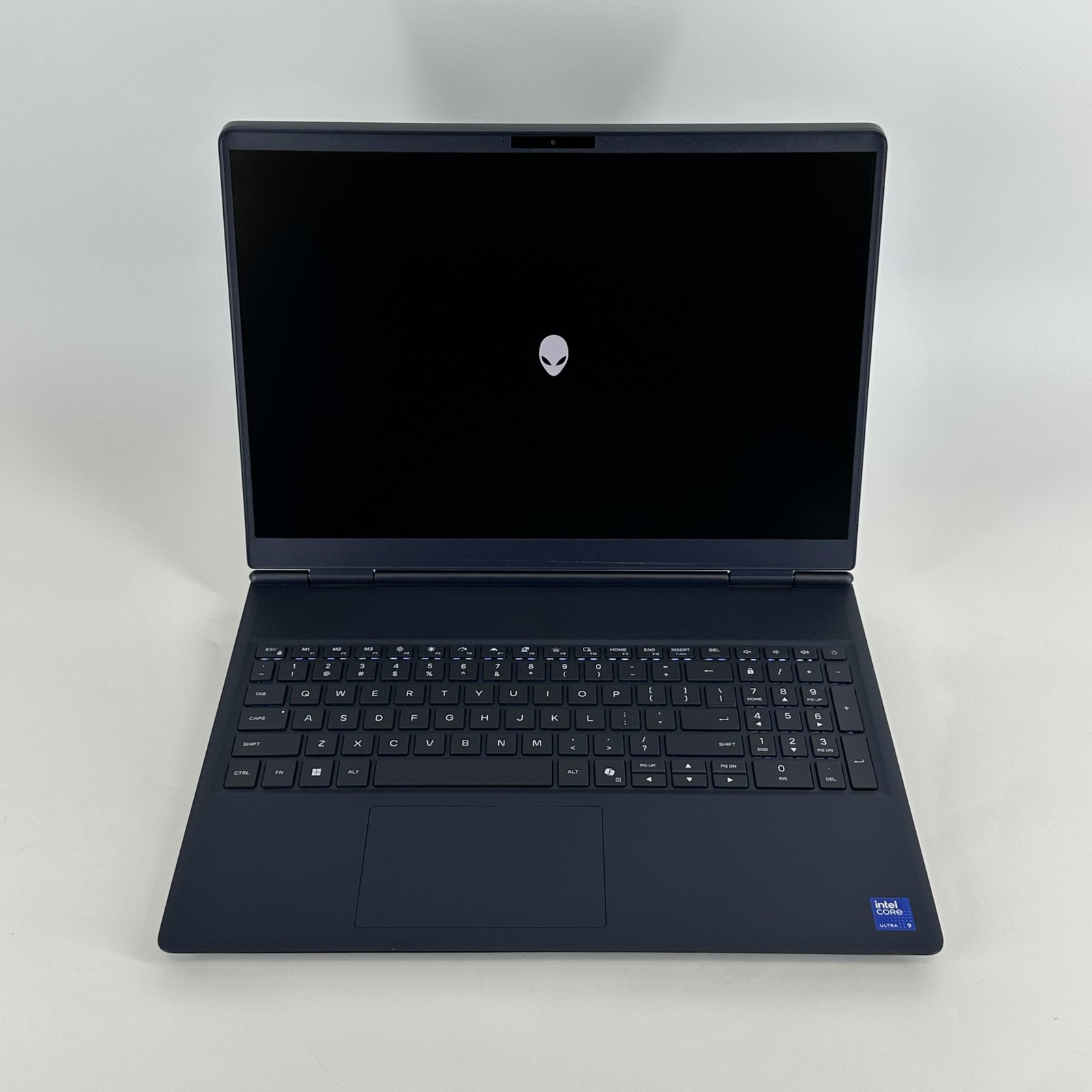 Dell Alienware 16X Aurora 240Hz QHD+ 2.7 GHz Ultra 9 275HX 32GB 1TB SSD RTX 5070