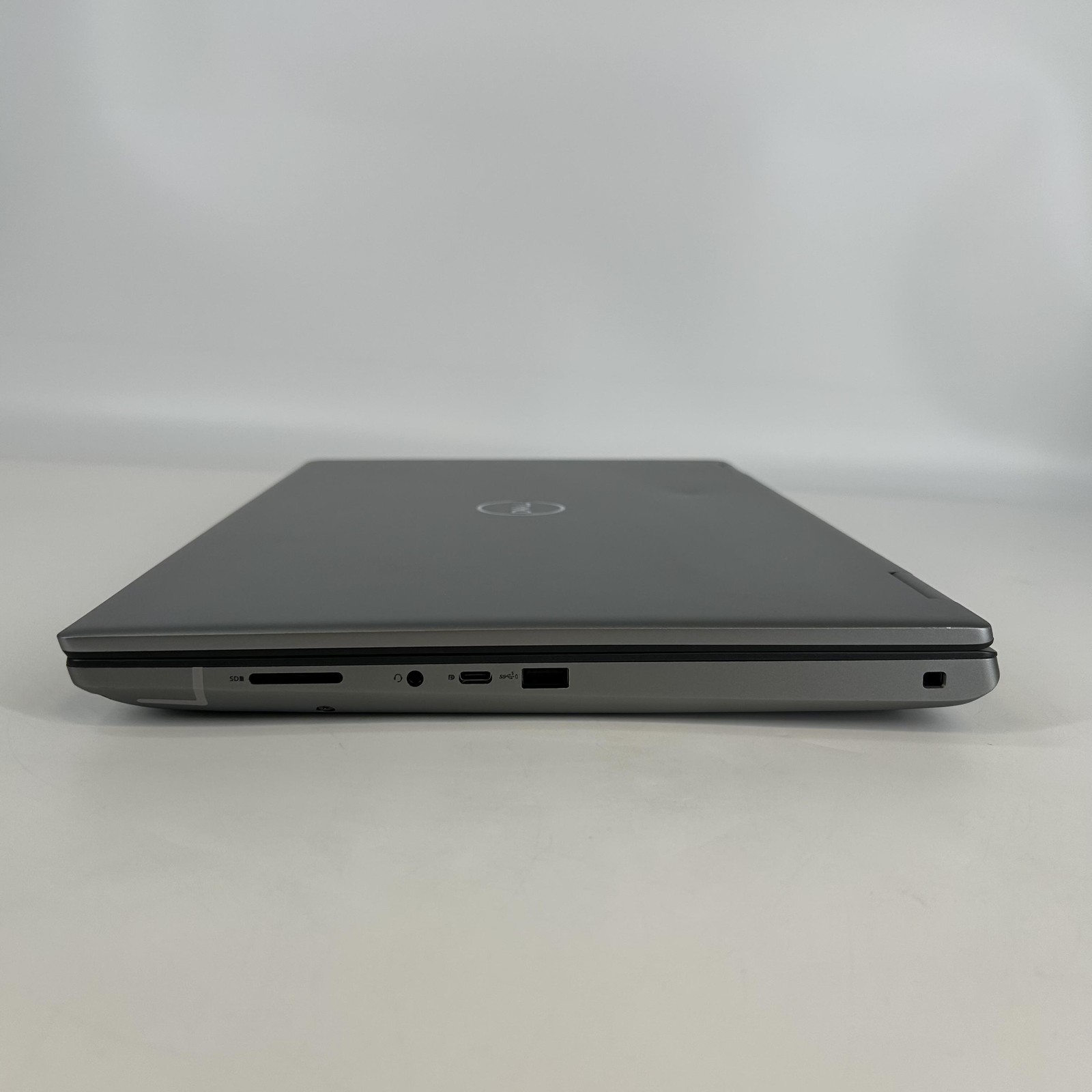 Dell Precision 7770 17.3 FHD 2.3GHz i9-12950HX 64GB 1TB RTX A5500 – WHITE SPOTS