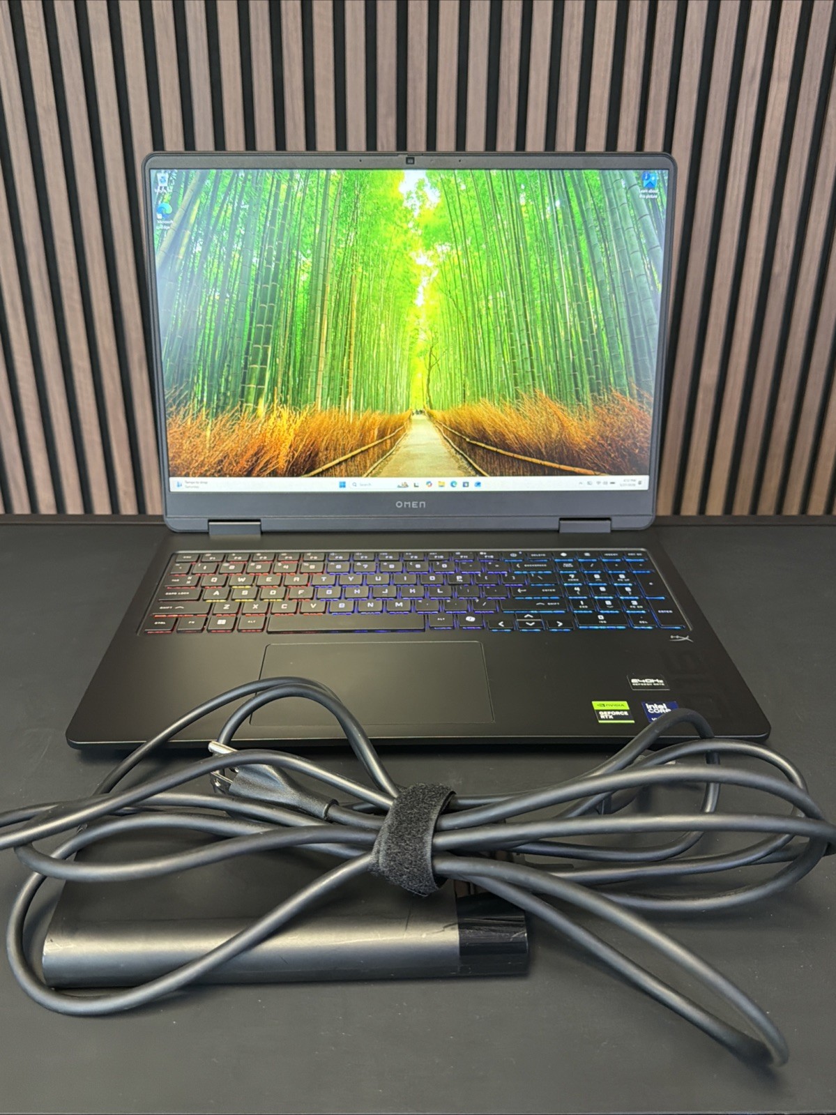 HP Omen 16 16t-am000 Gaming Laptop PC 16″ WUXGA U5 16GB 512GB SSD RTX 5060 W11