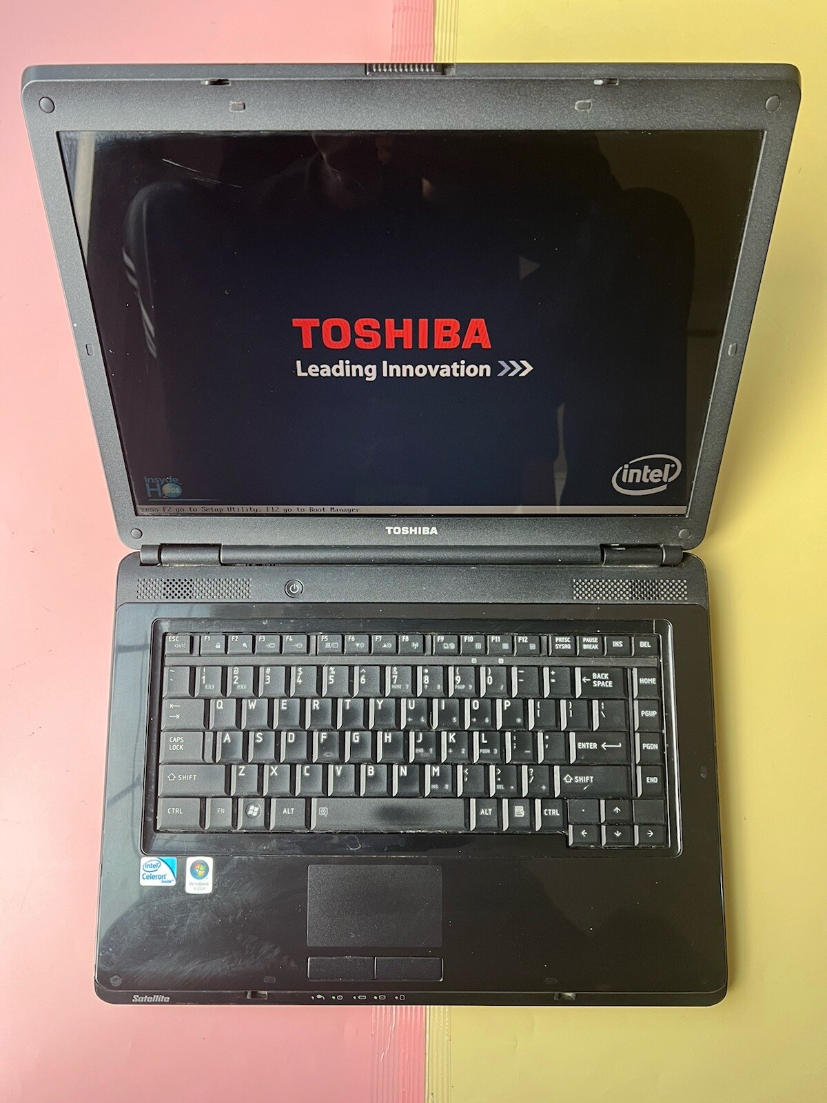 TOSHIBA SATELLITE L305-S5957 Intel Celeron Dual 3GB RAM 320GB HDD LINUX