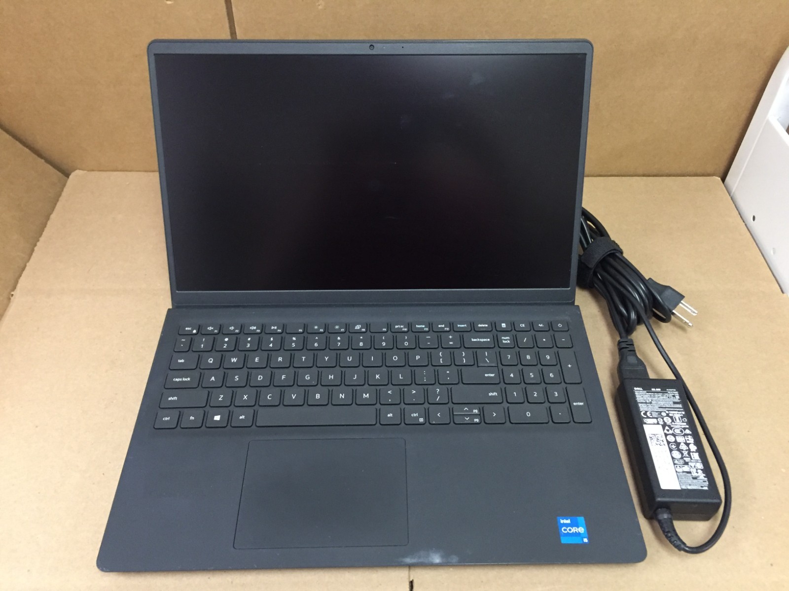Dell Inspiron 3511 15.6″ FHD TOUCH i5-1135G7 2.40GHz 16GB 256GB SSD w/AC