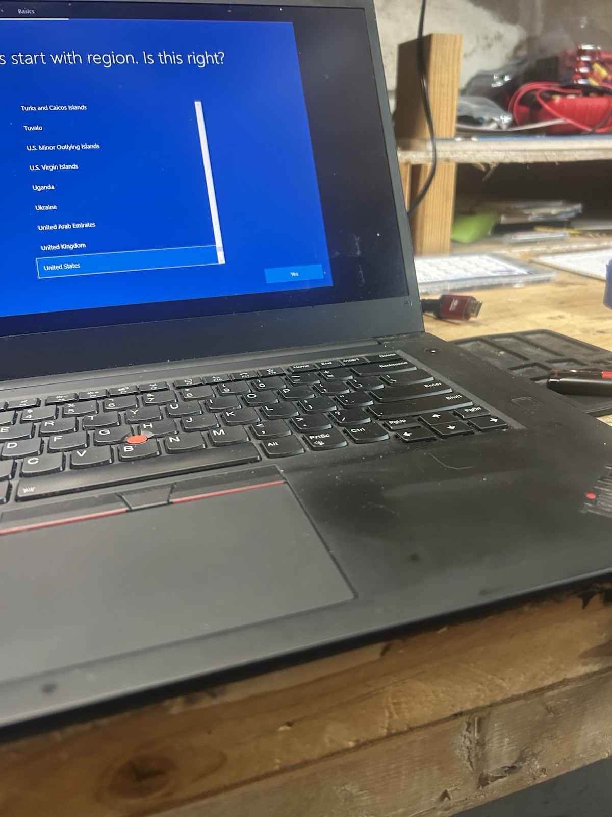 Lenovo ThinkPad 14″ Intel Core i5 6th Gen Windows 10 Black Laptop Webcam