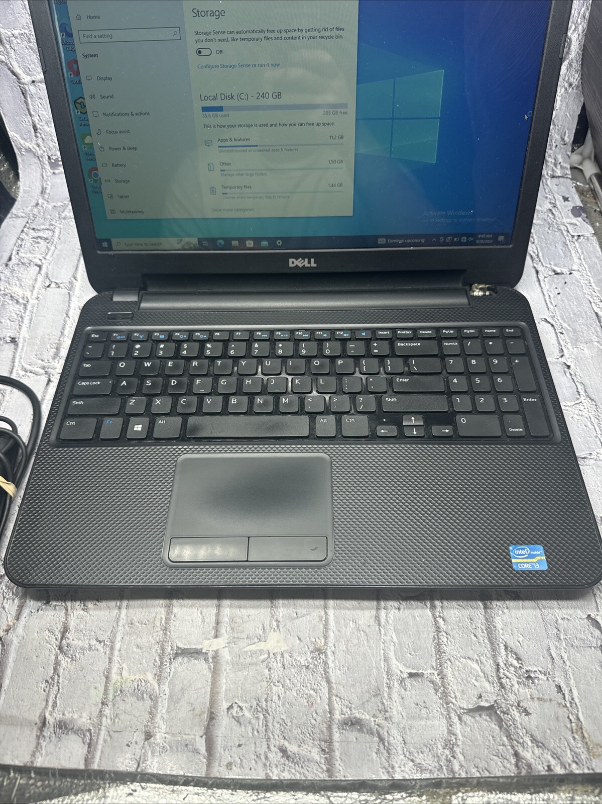 Dell PJ8GD Inspiron 15 w/ Power Adapter + Intel i3 1.80GHz 4GB Ram 240 gB