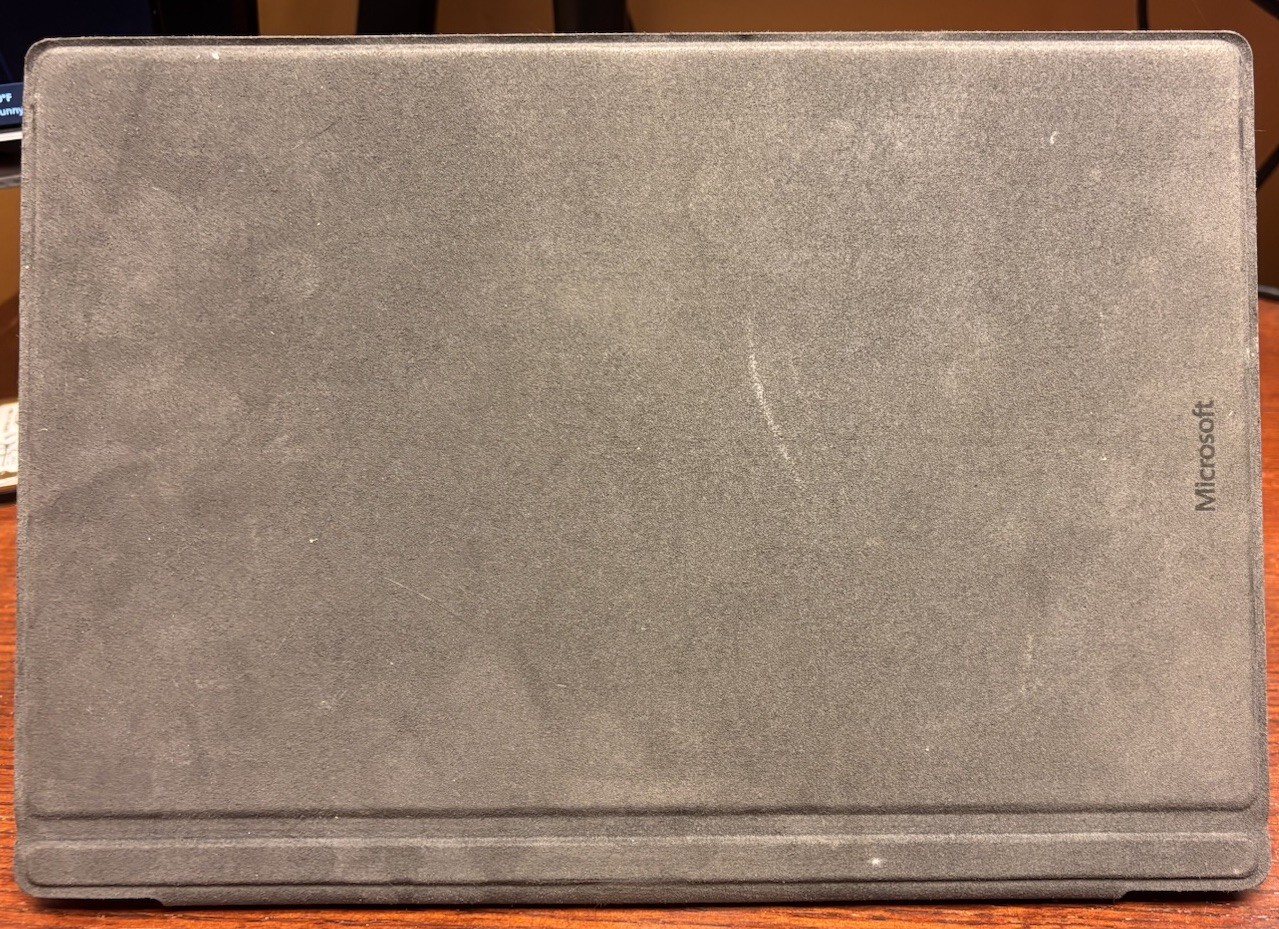 Microsoft Surface Pro (128GB, i5 7th Gen., 4GB)Laptop – Silver – 1796