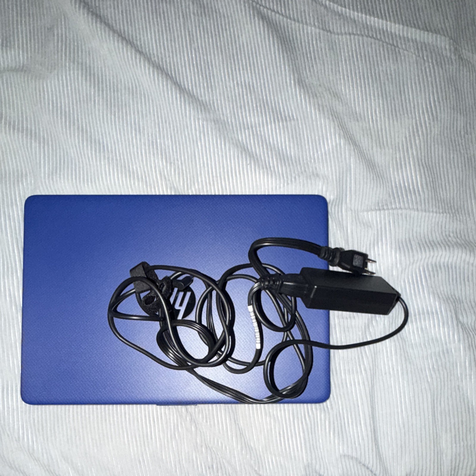 HP 14in Blue Laptop Intel Core i9 9th Gen w/ Charger Sleeve USB 3.0 HDMI BUNDLE