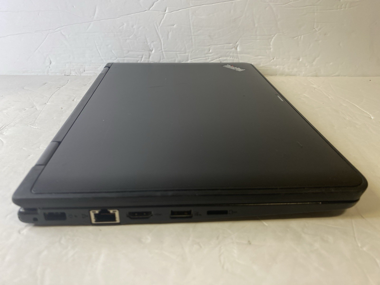 Lenovo ThinkPad Yoga 11e 11.6in 2 in 1 flip TouchScreen Windows 10