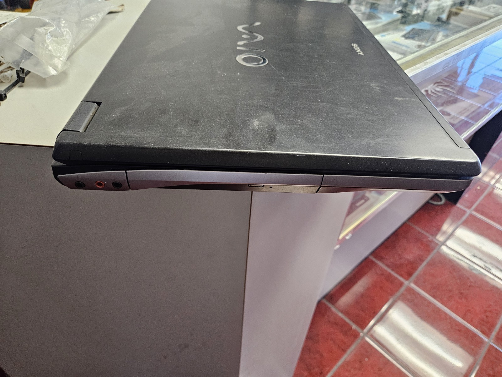 Sony PCG-8Y2L Laptop Used Missing Charger