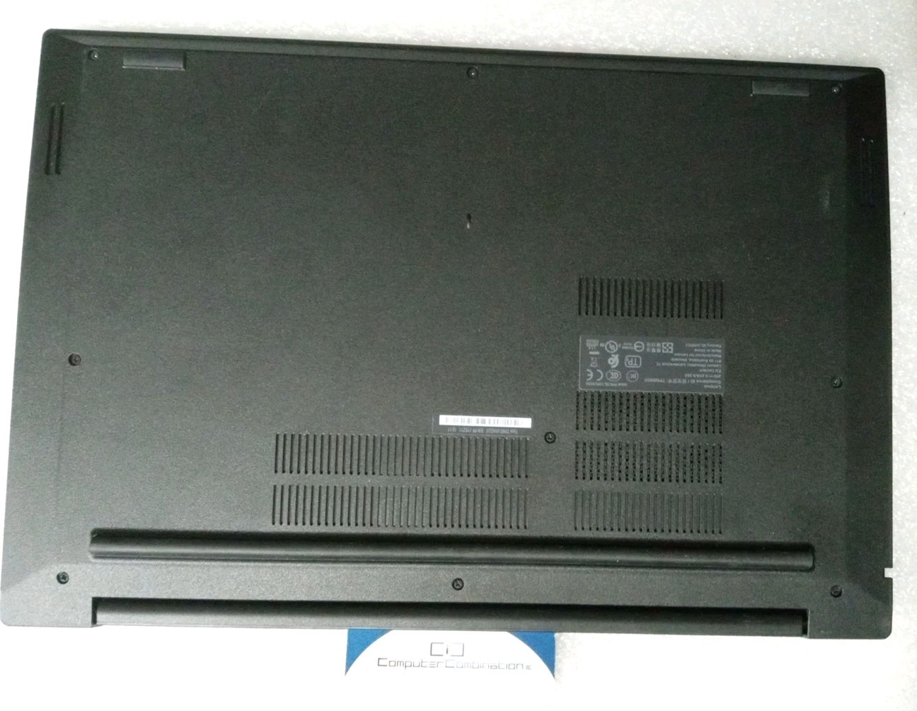 Lenovo ThinkPad E590 15.6″ Core i5-8265U 1.8GHz 16GB RAM 256gb SSD