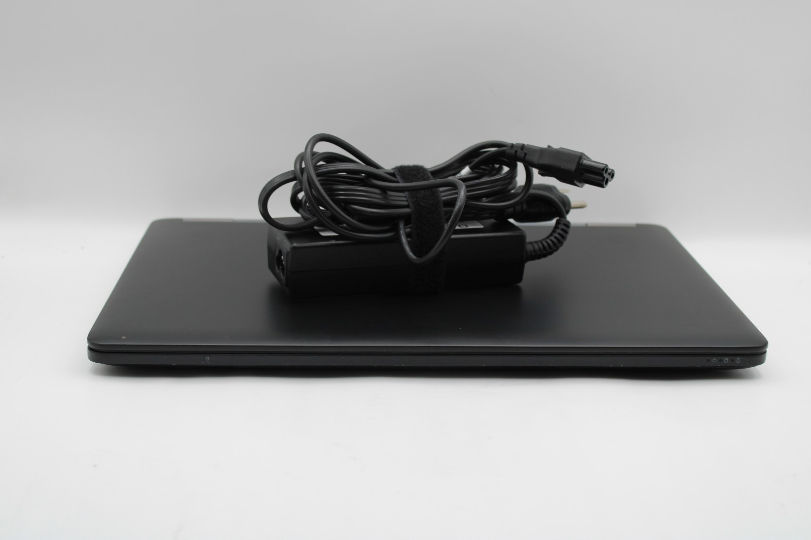 Dell Latitude E7470 _ i7-6650U @ 2.2 GHz 8GB RAM 256GB SSD No OS