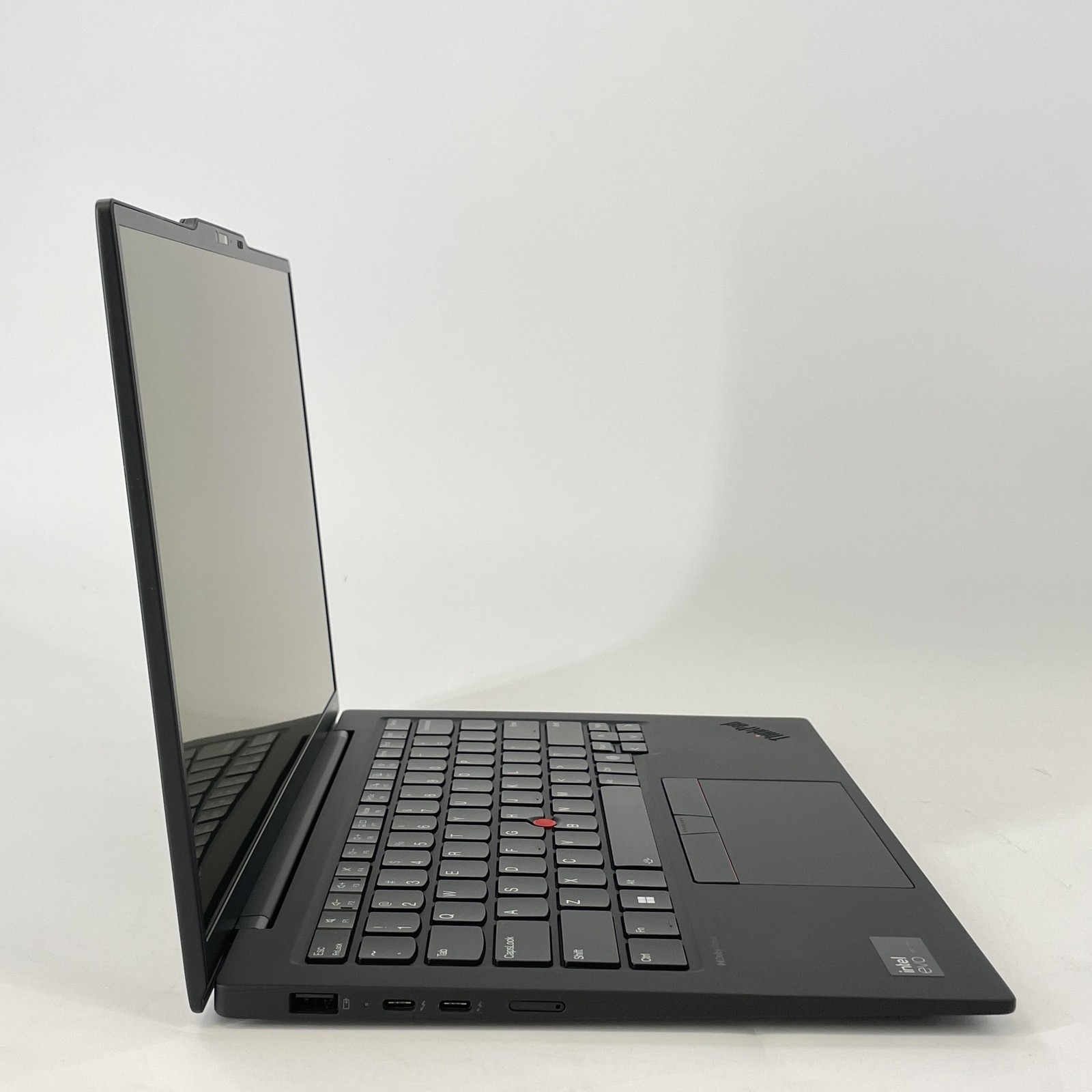 Lenovo ThinkPad X1 Carbon Gen 12 14 QHD+ 1.7 GHz Ultra 7 155U 16GB 256GB SSD